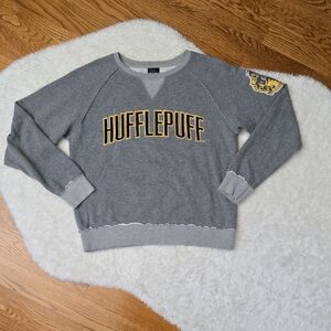 Universal Studios Hufflepuff Crewneck, Womens Size Medium